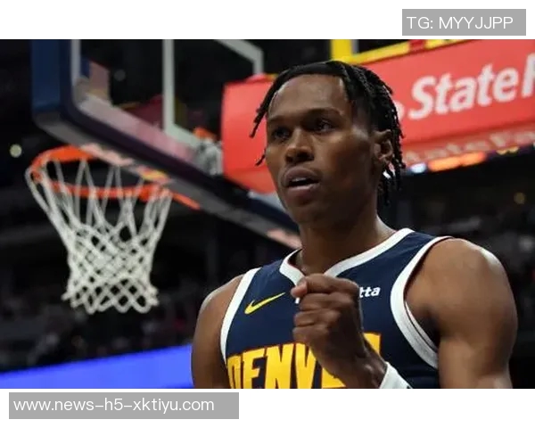 沃特森表现稳定半场7投4中斩获10分三分球精准命中1次